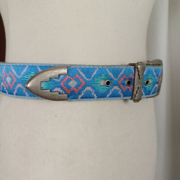Vintage Southwestern Embroidered Belt, 29 - 32" - Picture 7 of 12